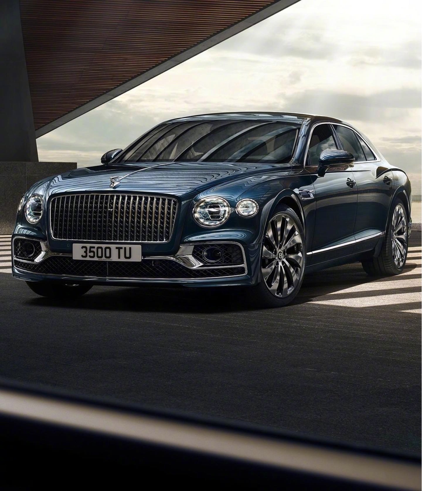 BentleyFlyingSpur太鸡儿帅了[爱心]​​​