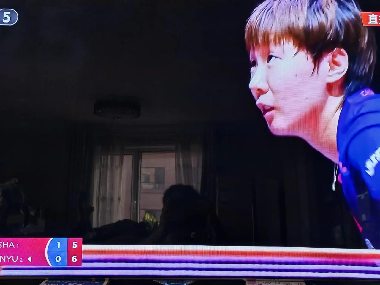 这次多哈世乒赛的主办方——世乒联考虑得十分周到。按照惯例，女双决赛通常会在各项赛