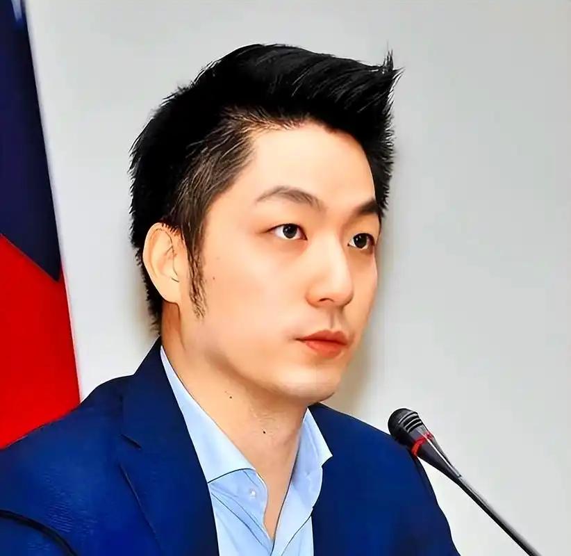 就在刚刚，台北市长蒋万安发表声明，9月1日，针对蒋万安大儿子蒋得立，获得