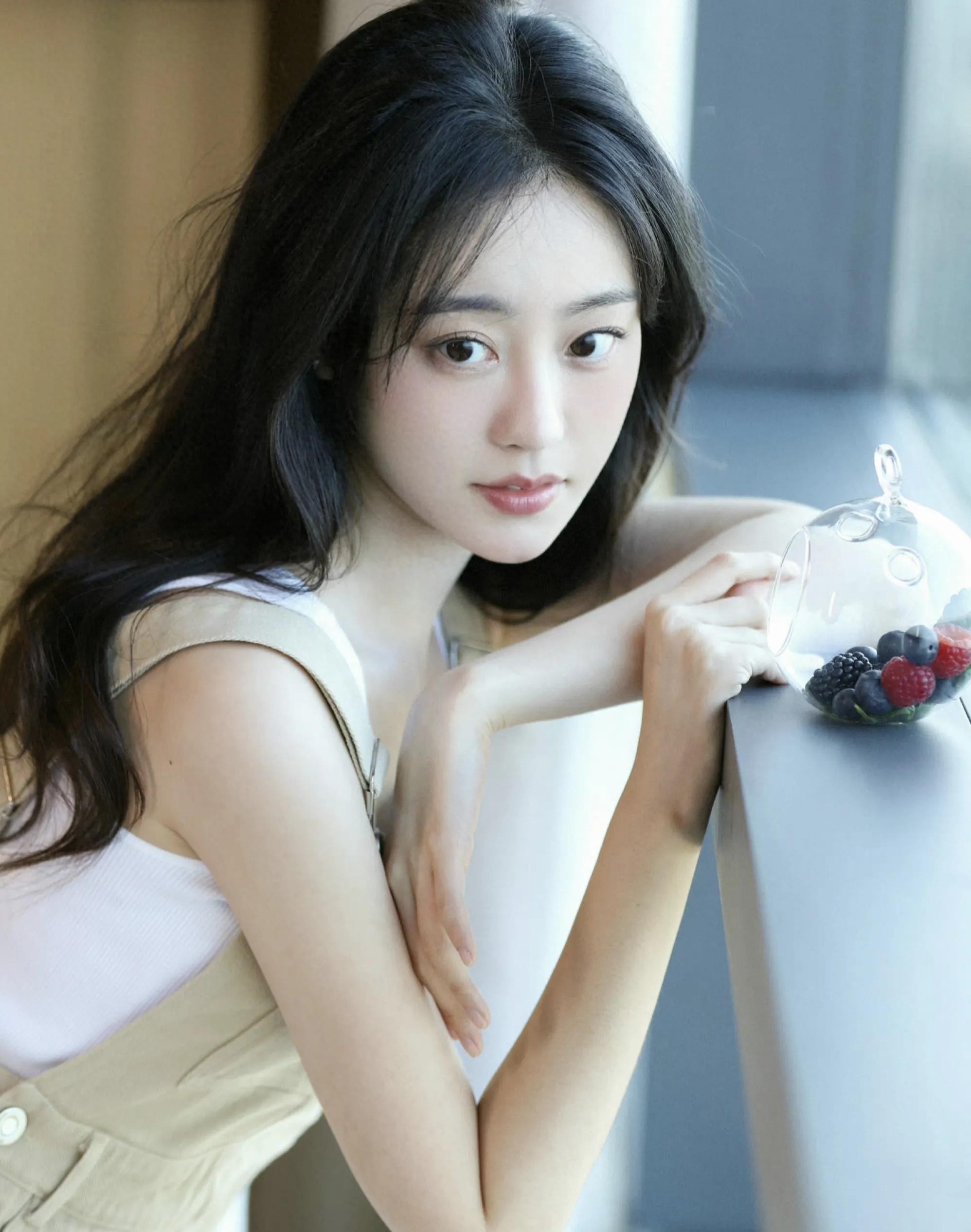 女星祝绪丹写真集：冰肌玉骨、人间尤物