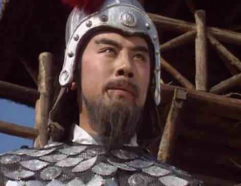 蔡阳武功到底有多强？为啥敢追巅峰时期的关羽提起三国，很多人都听过蔡阳千里追杀