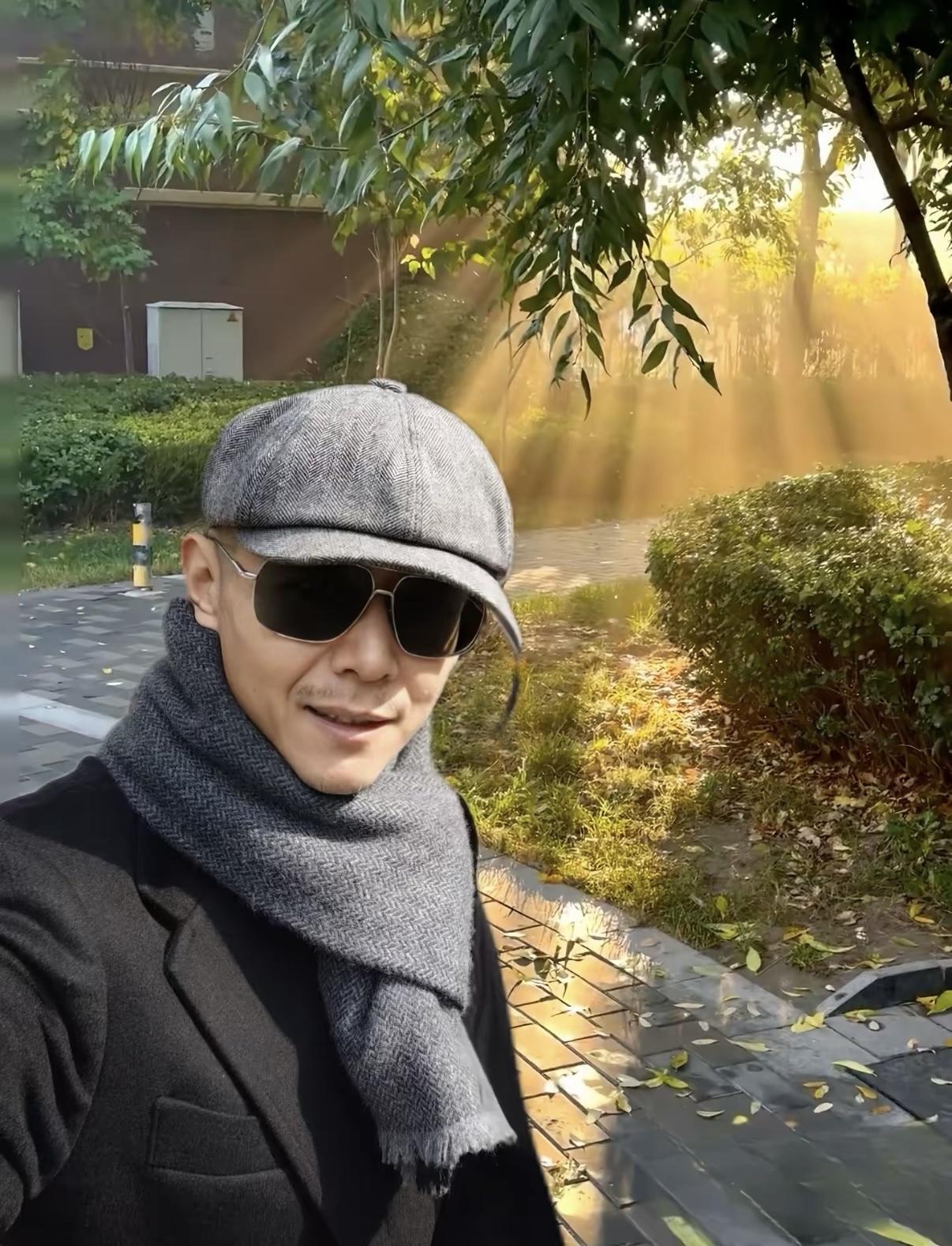 女生：冰哥，我现在特别纠结，婆婆过来帮我带孩子，可我每天都过得特别压抑。她带娃方