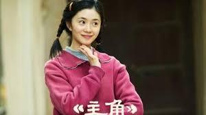 王菲宠着，张艺谋护着，长相不惊艳，却让大咖轮流做配，她凭什么。刘浩存出演《主角