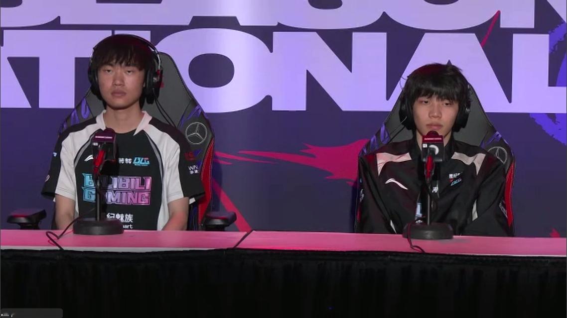 Knight:亮JDG队标是因为之前在JDGMSI夺冠了，这次也想夺冠BLG晋