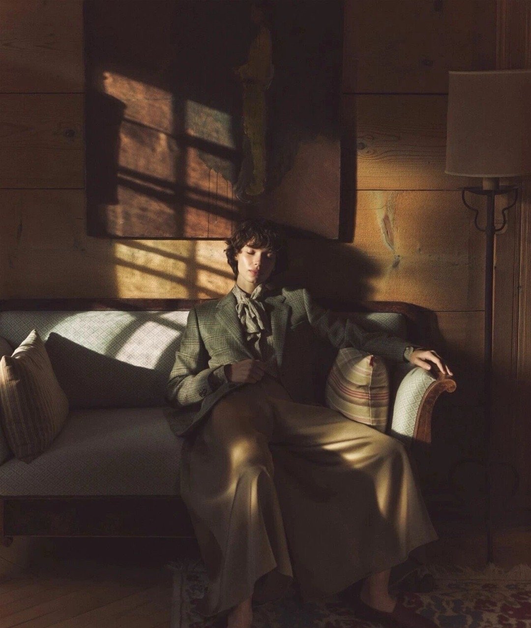 “底层的烂人烂事更多，如果没有强大的内心，没有雷霆手段，在底层是很难生存的。底层