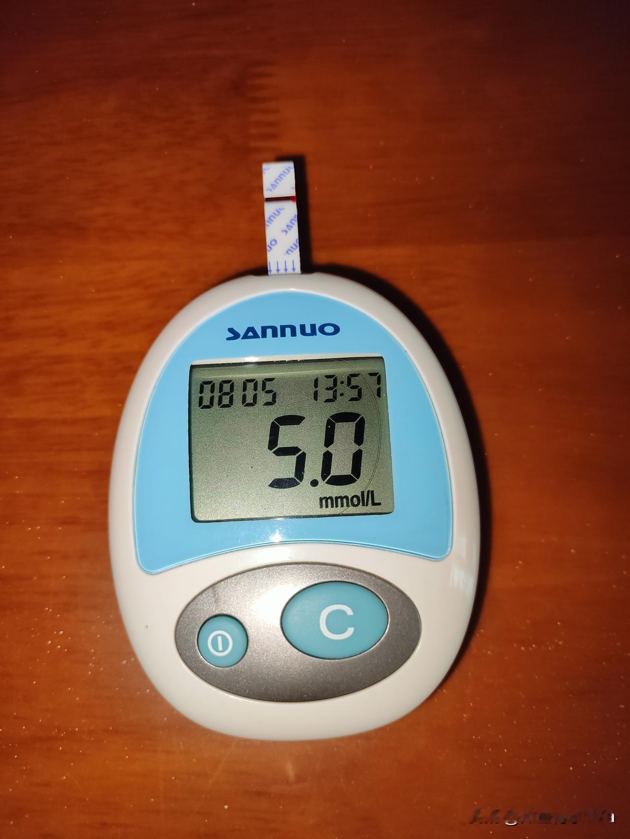 要说我得糖尿病其实一点都不冤，我就是管不住自己的嘴馋，今年夏天特别热，我为