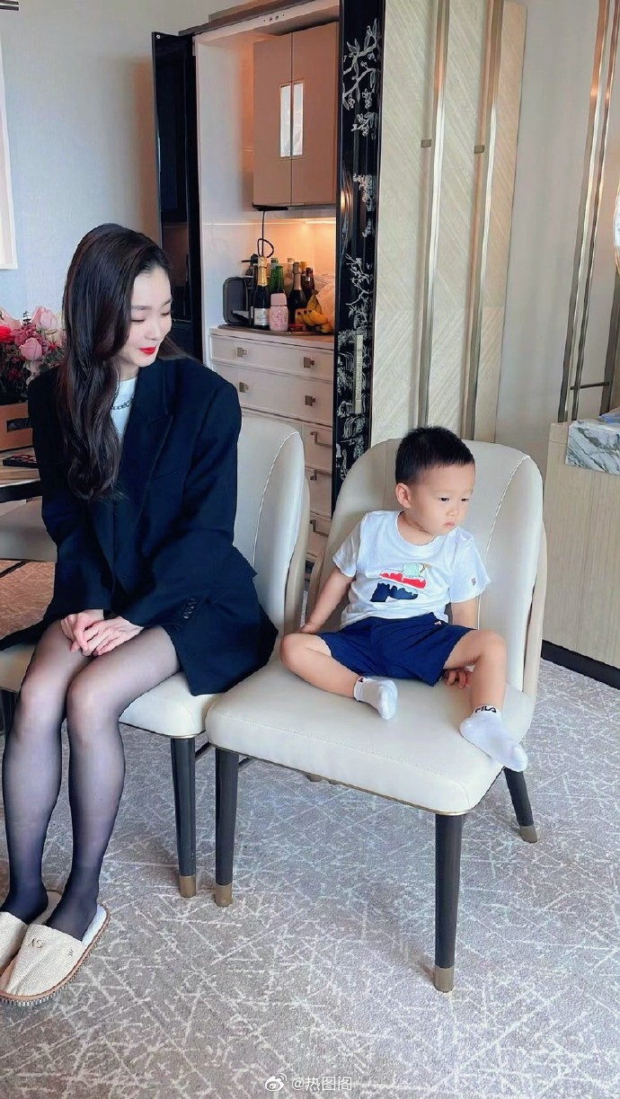 宋轶展现出了贤妻良母的特质。