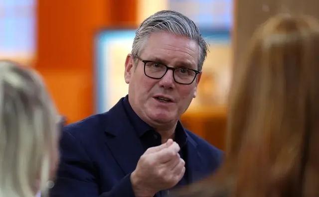 英国首相斯塔默前脚声称不会批准已被拖延7年的中国驻英使馆新建项目。后脚英国政府又