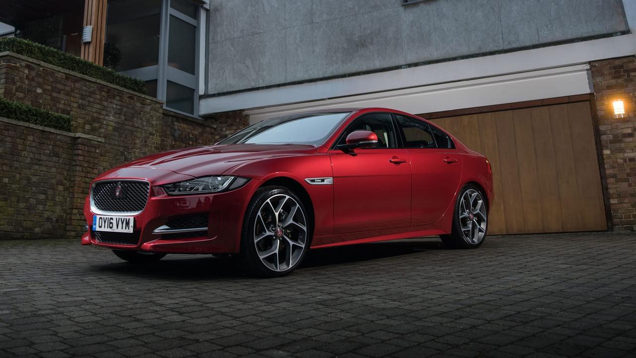 10万级二手豪华轿车还想怎么选？今天给懂操控、爱独特的你们，这款被严重低估的宝