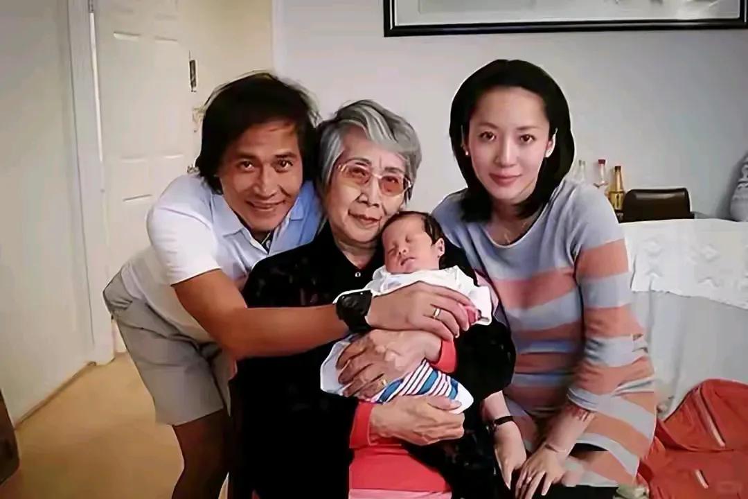 年轻帅呆了，老了判若两人！岁月残酷！[捂脸哭]