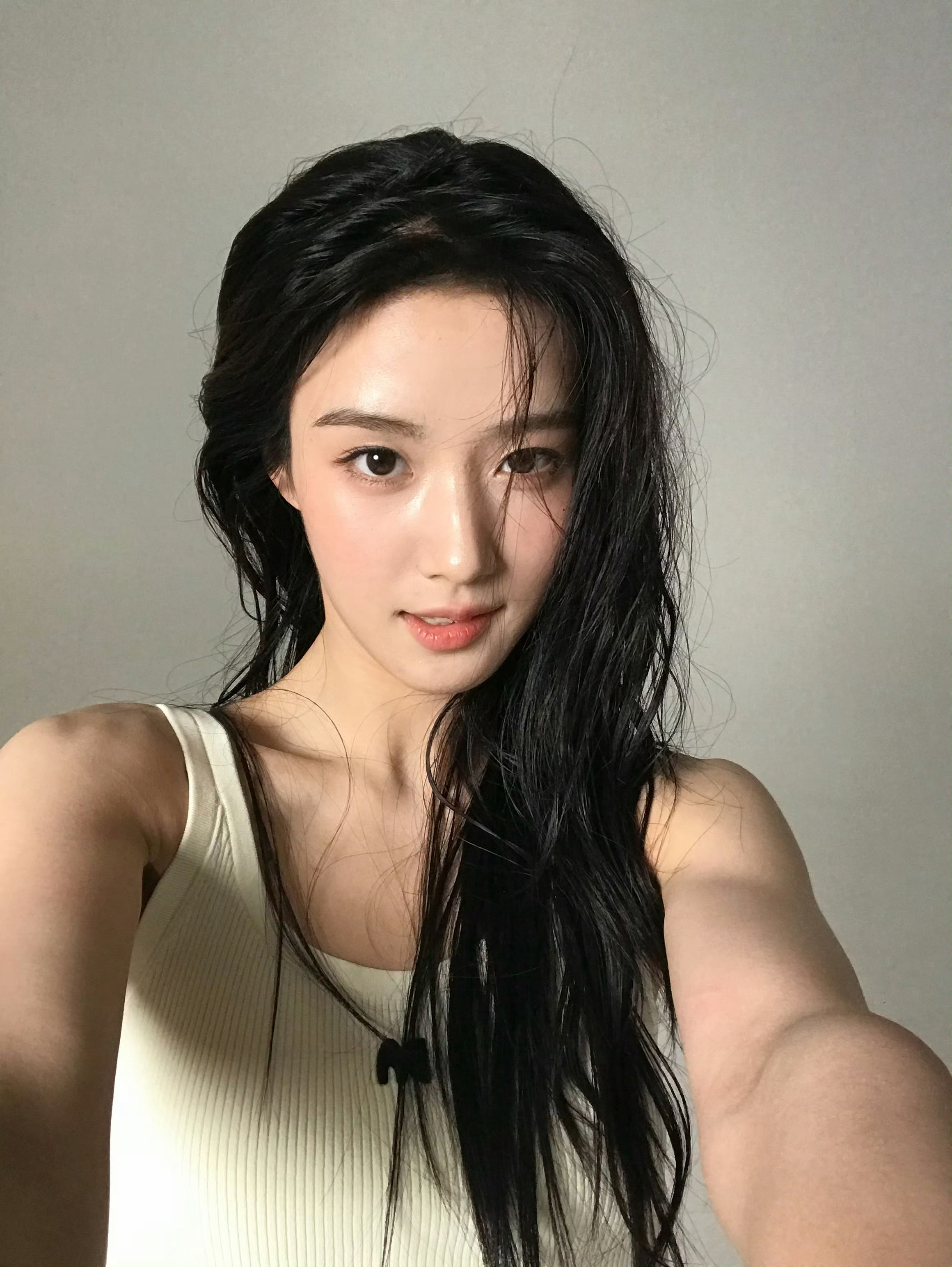 卢昱晓今日更新🤳🏻看这个手臂肌肉🫶🏻