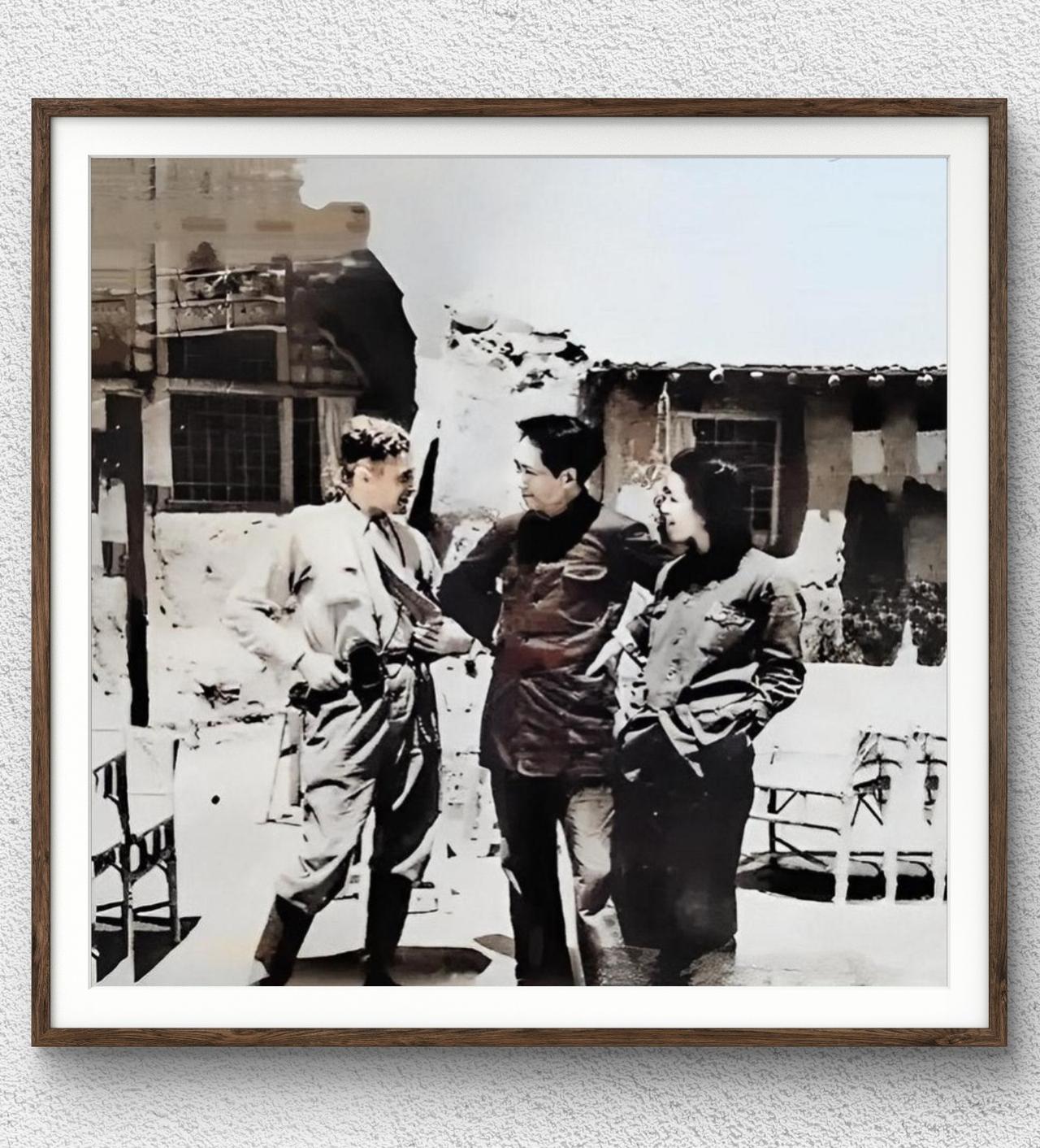 1936年陕北延安，美国记者埃德加.斯诺和毛主席及夫人，难得的历史照片。