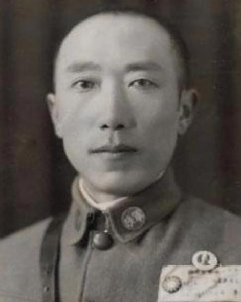 1941年，聂荣臻惊闻1000土匪硬怼8000日军，急令：送去500手榴弹。19