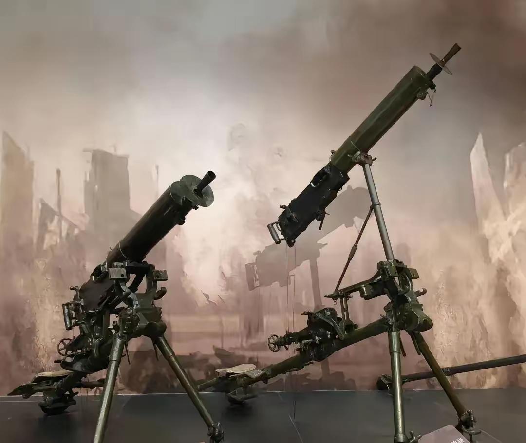 抗战那会儿，南京的金陵兵工厂眼看要被日军抢走，近4000名工人赶紧打包设备和材料