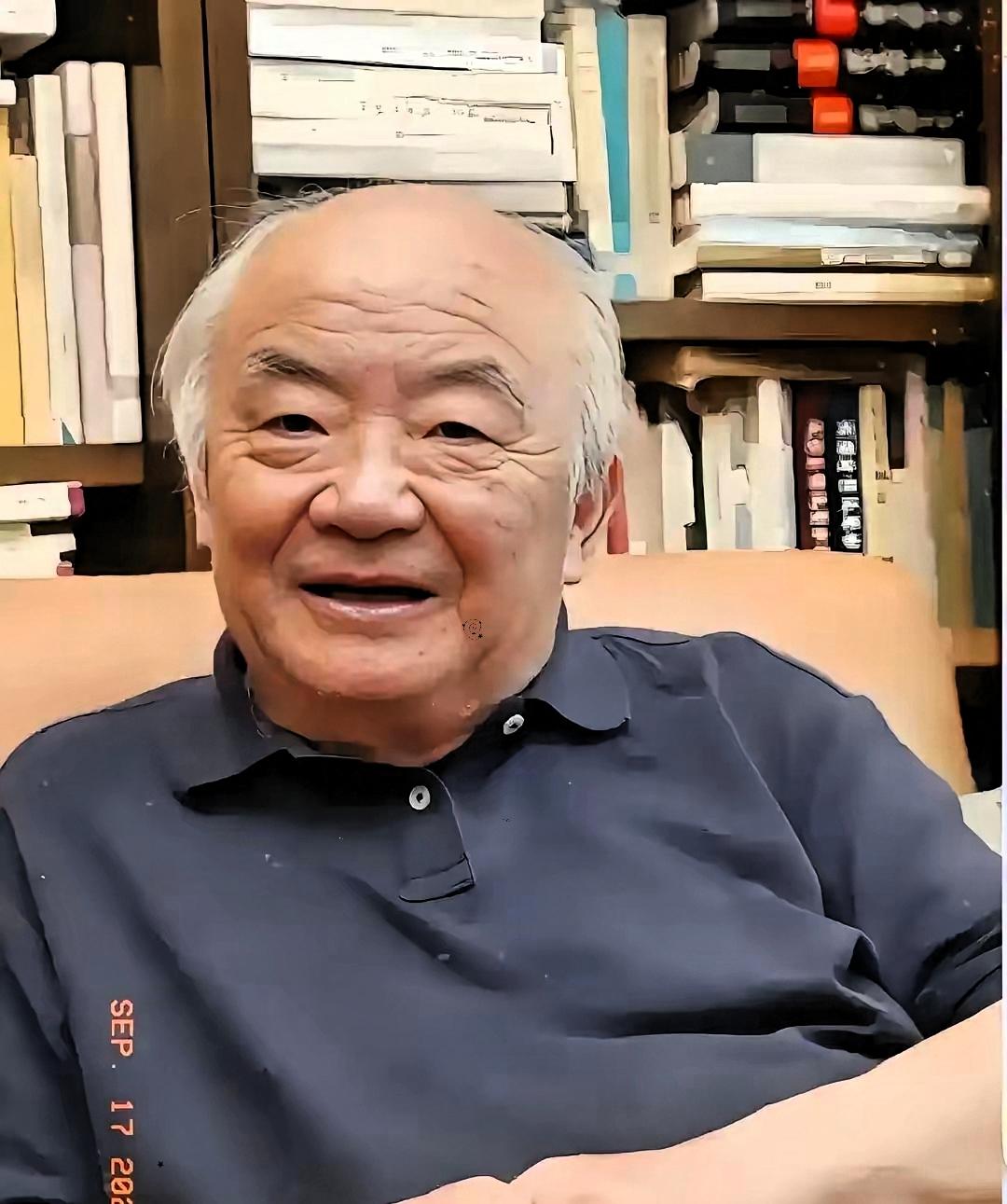 活到八十的老头说晚年最爽的活法就三招。​第一招叫跟自己混，孩子忙朋友散老伴先走