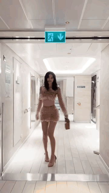 Lisa有一种上位成功后的小人得志感。