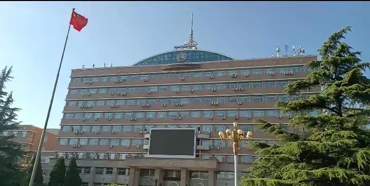 中国传媒大学，竟然砍掉了16个专业，今年已经停止招生。中传的王牌专业，漫画专