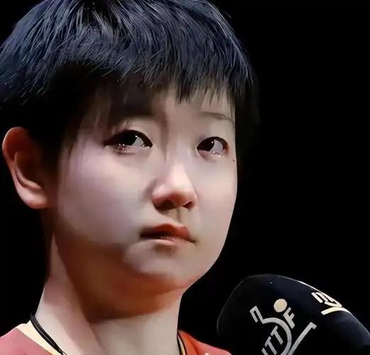 国乒这套造星逻辑，正在孙颖莎身上狠狠反扑！两届奥运单打都是银牌，2025年一年打