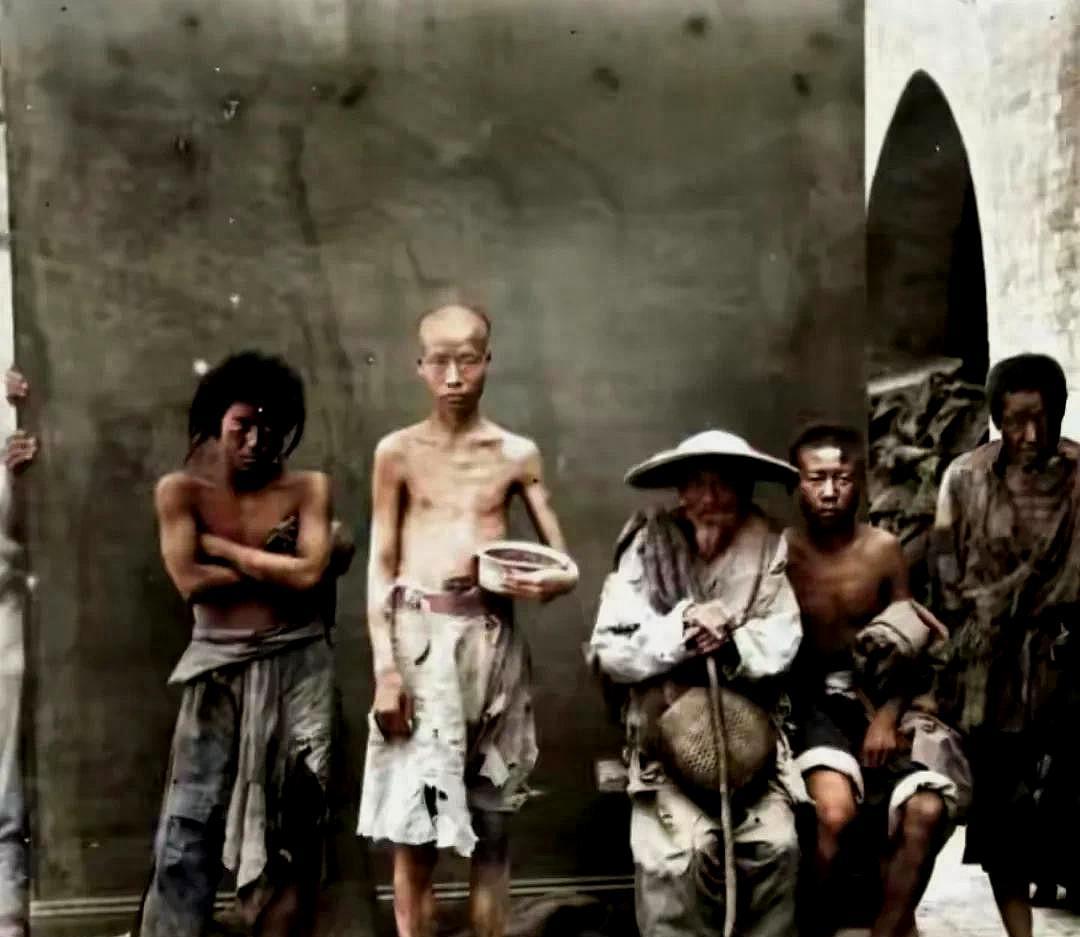 列强为何不全面占领清朝，而选择割地赔款？其实说白了，列强要是真这么做，迟早得被揍