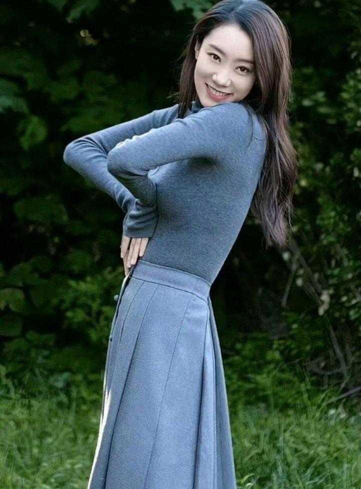 张小斐真的很美。
