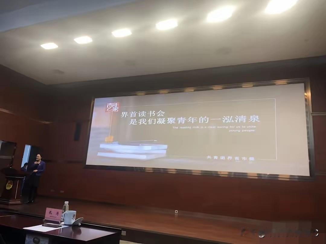 真是开了眼了，本来以为网上那些给清朝洗地的都是个人爱好，合着这背后全是生意！