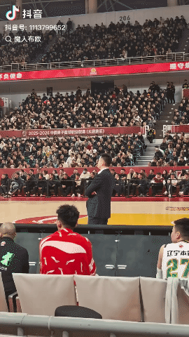 长见识了！明明是辽宁球员挨打吃亏了，为什么没有一个球员去找迪亚洛要说法？包括主教