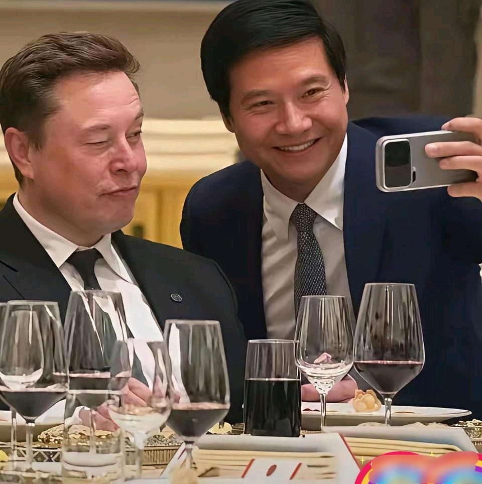 这态度，一个天上一个地下，雷军变脸太快了