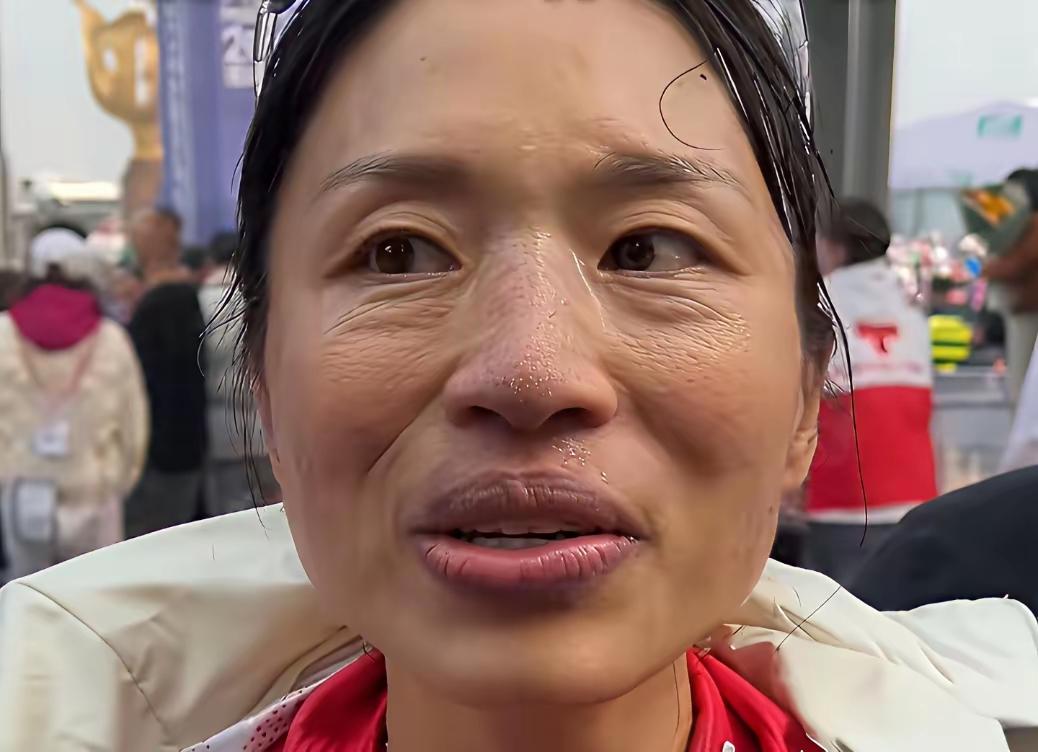 看了张水华的资料，她是91年出生的，到现在也就是35岁了。爱好就是跑马拉松比赛