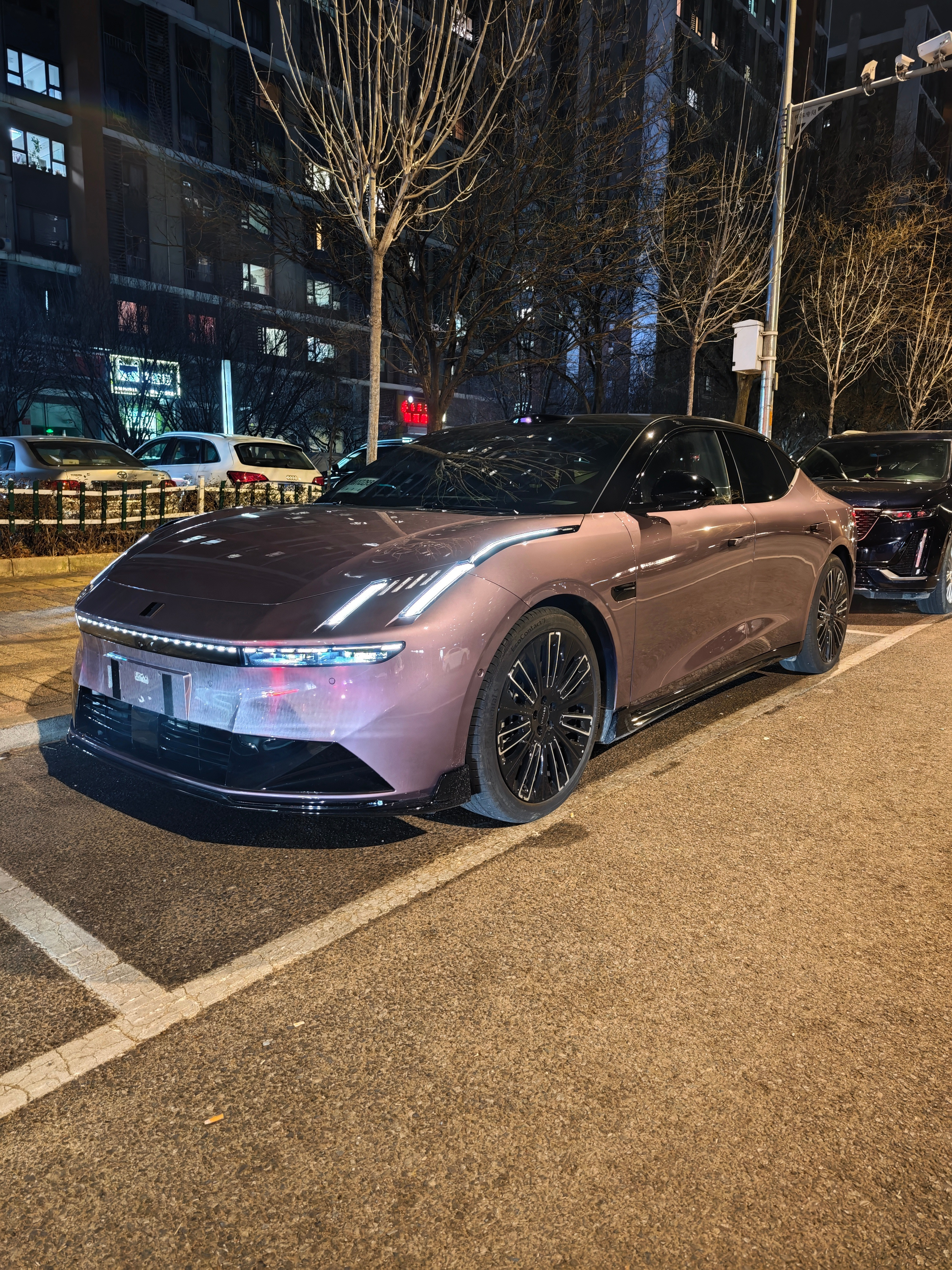 领克10EM-P拿到了，好好体验几天~这车上市后卖的特别好，已经是领克销量最高