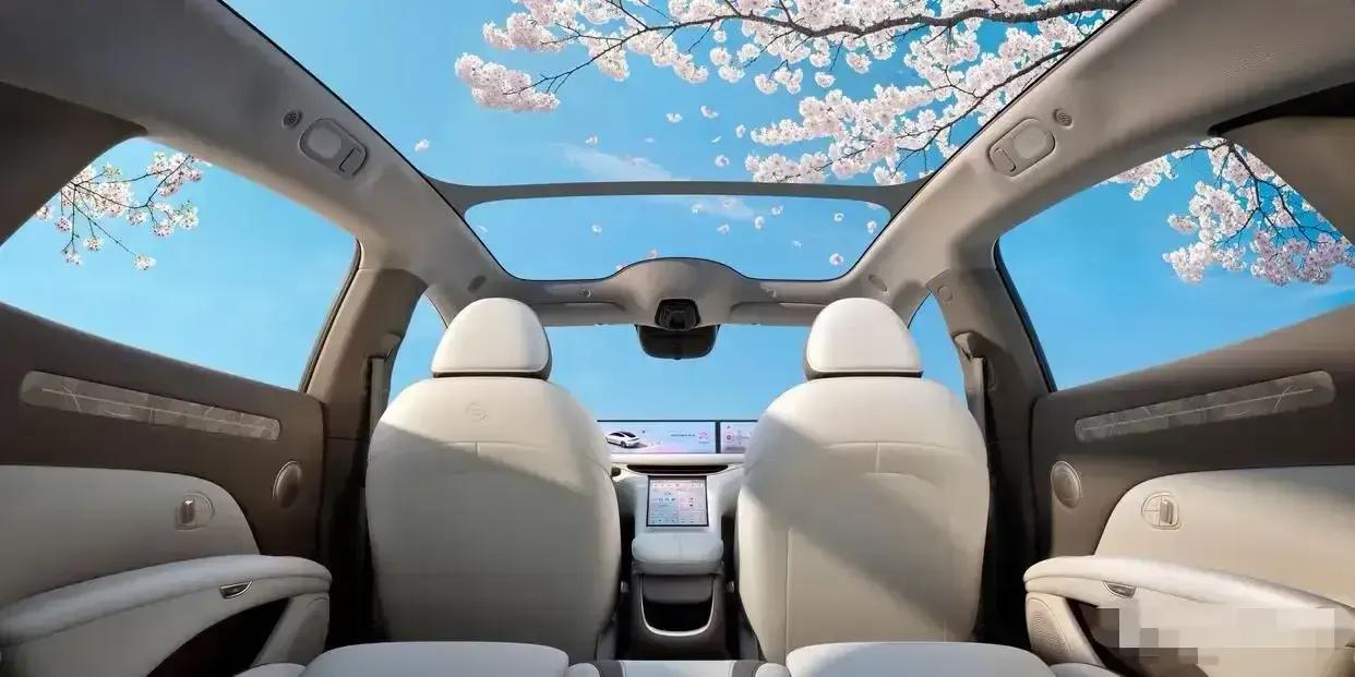 越来越牛！2022年，上汽智己卖了4779台2023年，上汽智己卖了3.8万