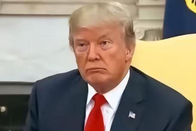 美国不会像苏联那样解体，它的结局可能更惨。因为苏联再烂，起码还有个“俄罗斯”；可
