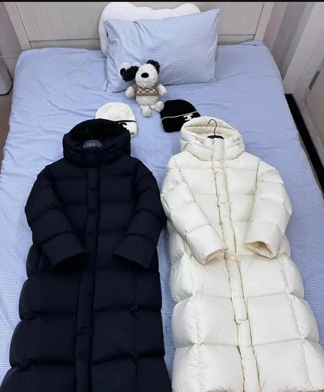 清仓价抢了两件利落羽绒服，保暖显瘦都到位，结果全家吐槽像老干部。一句话，功