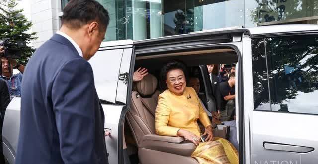 他信输在哪现在知道了吧？阿努挺对外称祖籍是广东的，人家会讲粤语和唱中文歌，还时不