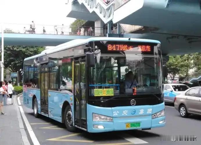 未来三年，公交集团或将大规模内退近年来公交行业流传内退相关讨论，不少一线司