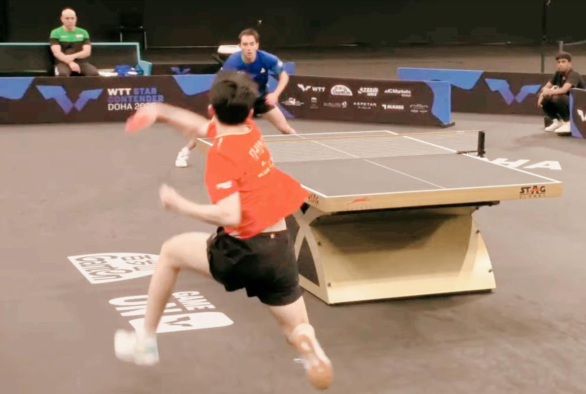 过瘾呀！过瘾！前两局温瑞博和雨果打成1:1第三局雨果2:0开局温瑞博连下