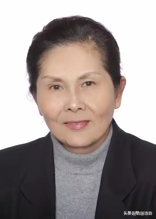 我国顶尖半导体教授李爱珍，申请中科院院士被淘汰，不料2007年，她竟然摇身一