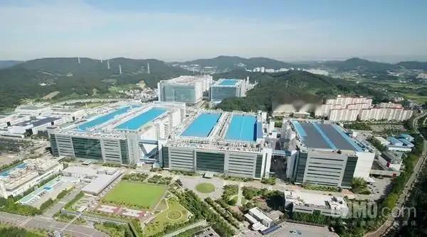 中国最大的显示面板企业京东方（BOE）在6月17日举行8.6代OLED生产线的量