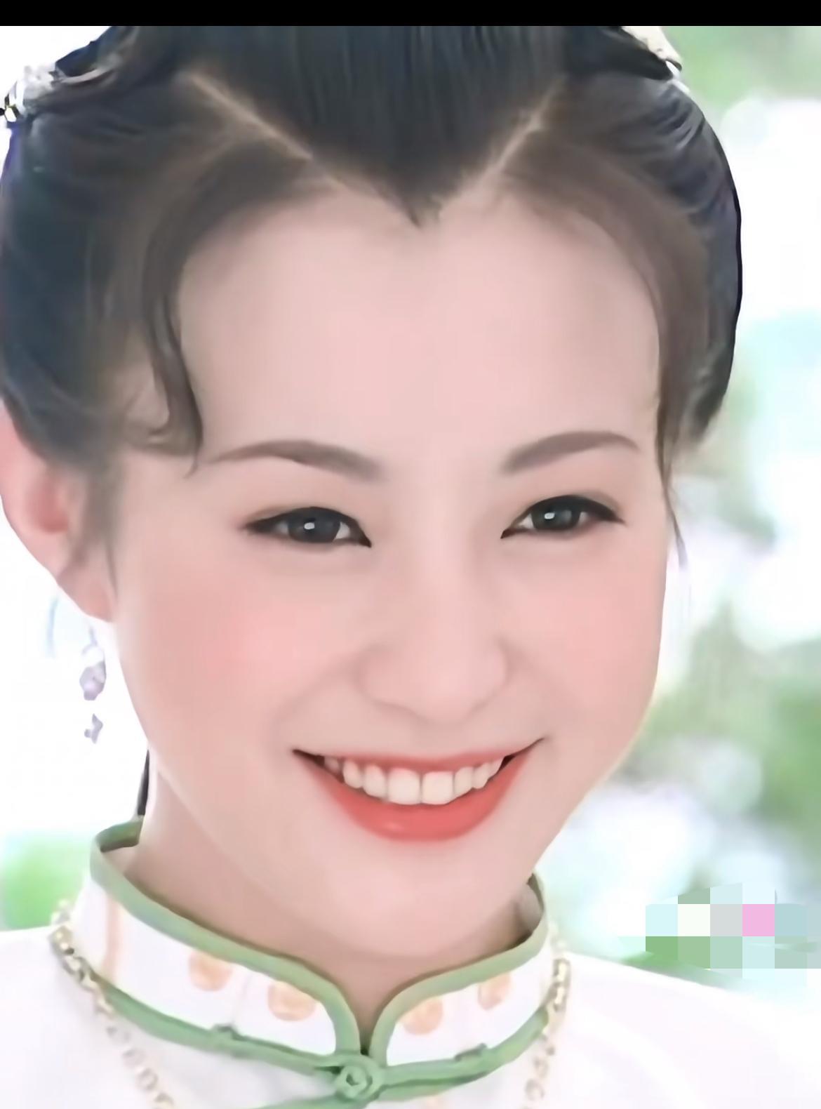 一直以为郝蕾只是有演技的实力派演员而已直到刷到她以前演戏的片段的样子才知道人