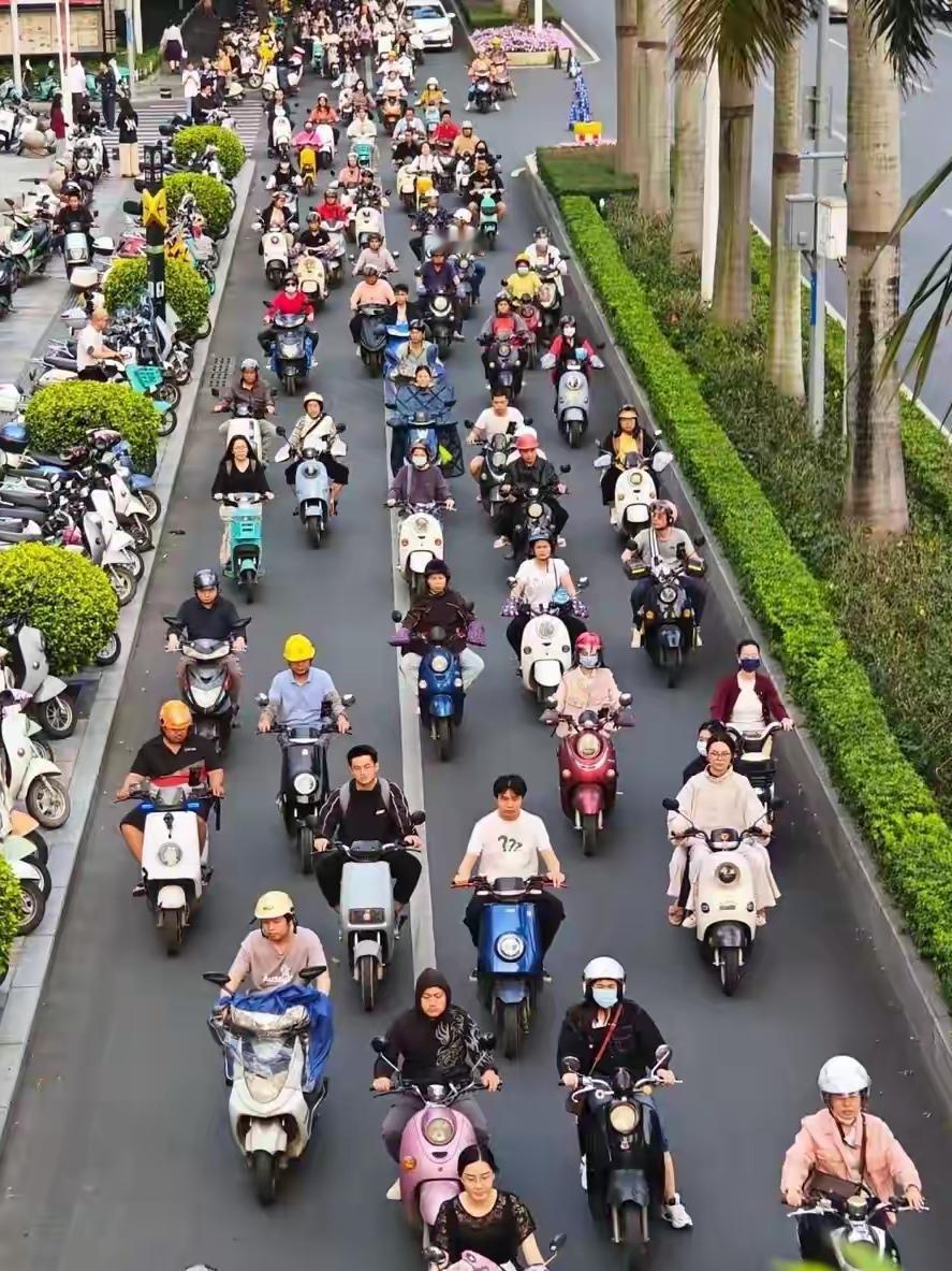 新国标电动车的限速对老百姓来说是一件好事，出行人身安全保障是至关重要的，电动车时