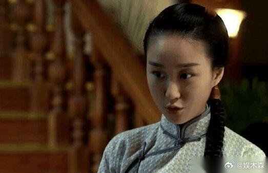 杨紫获得新一届白玉兰视后，她哭得稀里哗啦，但我觉得她最应该庆幸的，是通过得奖，看