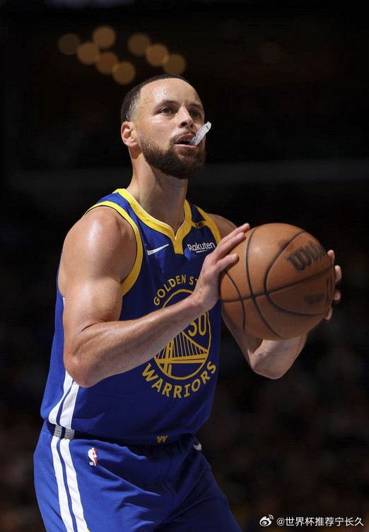 最后一投你们会交给谁？1库里超远三分2科比直接后仰跳投3乔丹后仰跳投4杜