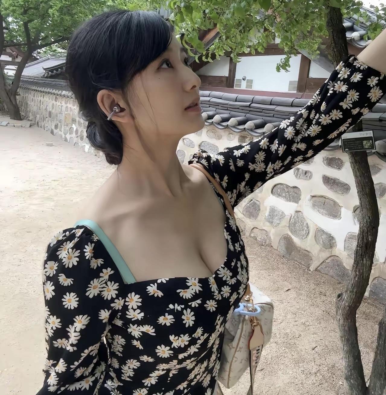 周末一个人好无聊，出去走走看看路途的风景