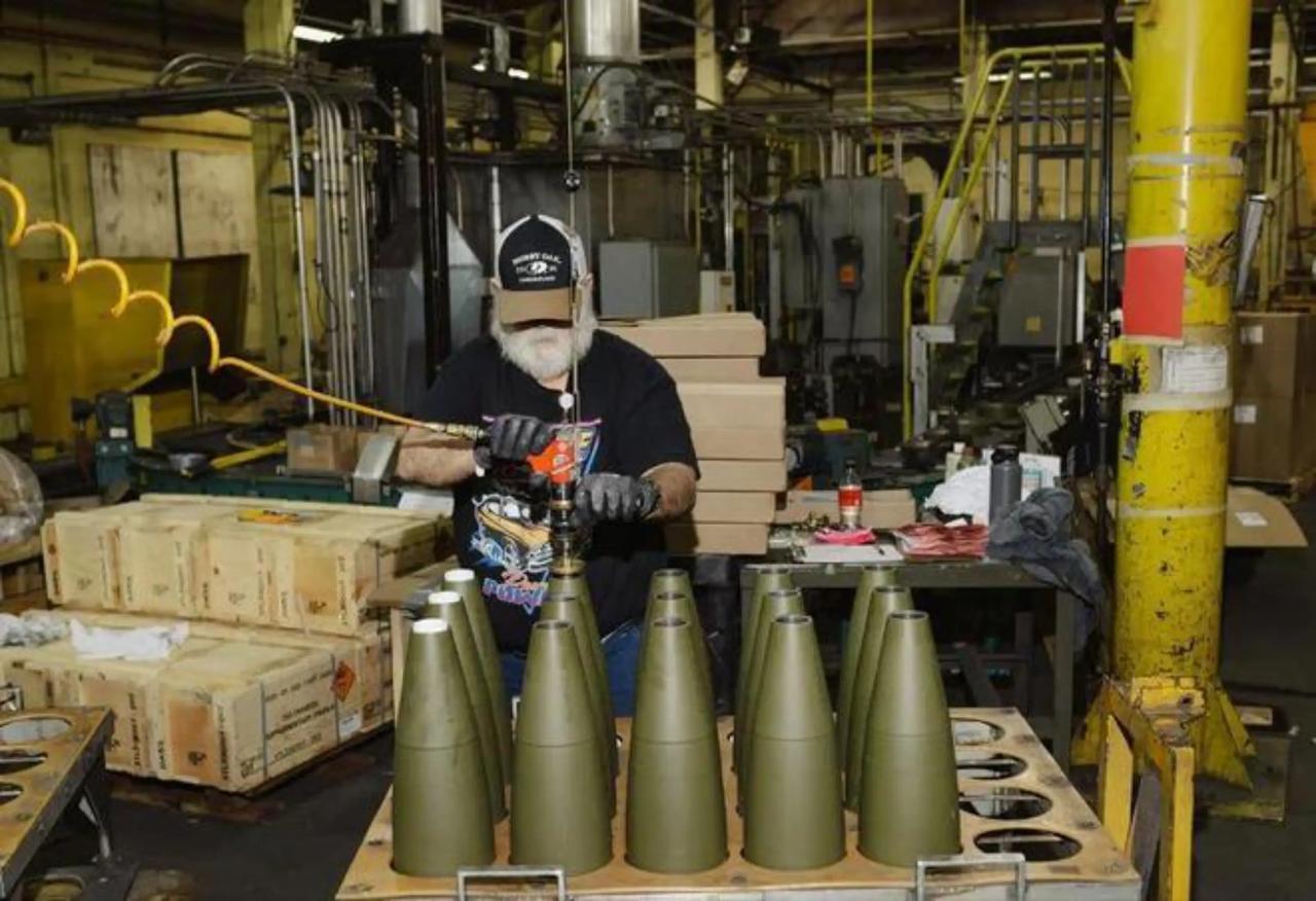 ☁美国这次是真的栽大了，智库都急得跳脚，直言美军弹药快被耗空。未来好几年都