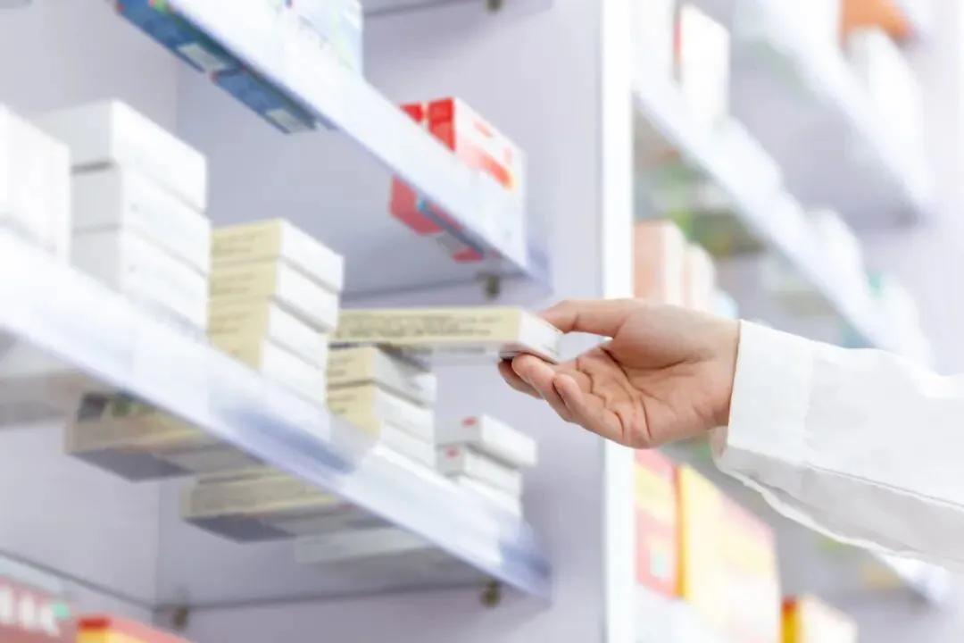 痛症克星，暗藏风险！12月29日，健康中国发布用药提醒，指出“万能”止痛药布洛