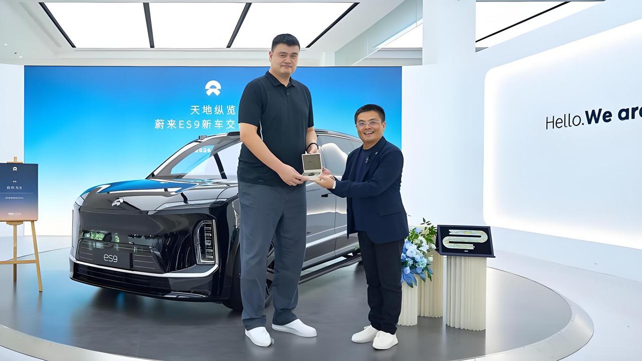 姚明等了两个月才提车，蔚来ES9这波操作挺有意思5月27号蔚来ES9上市发布