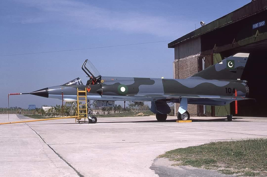 [呲牙笑]巴基斯坦空军也是挺勤俭持家的嘛——巴基斯坦空军准备把其装备的法制幻影