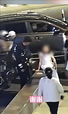 ☁“看哭了！”，5月15日，浙江舟山，女生刚买完药身体突然动不了，吓得泪流