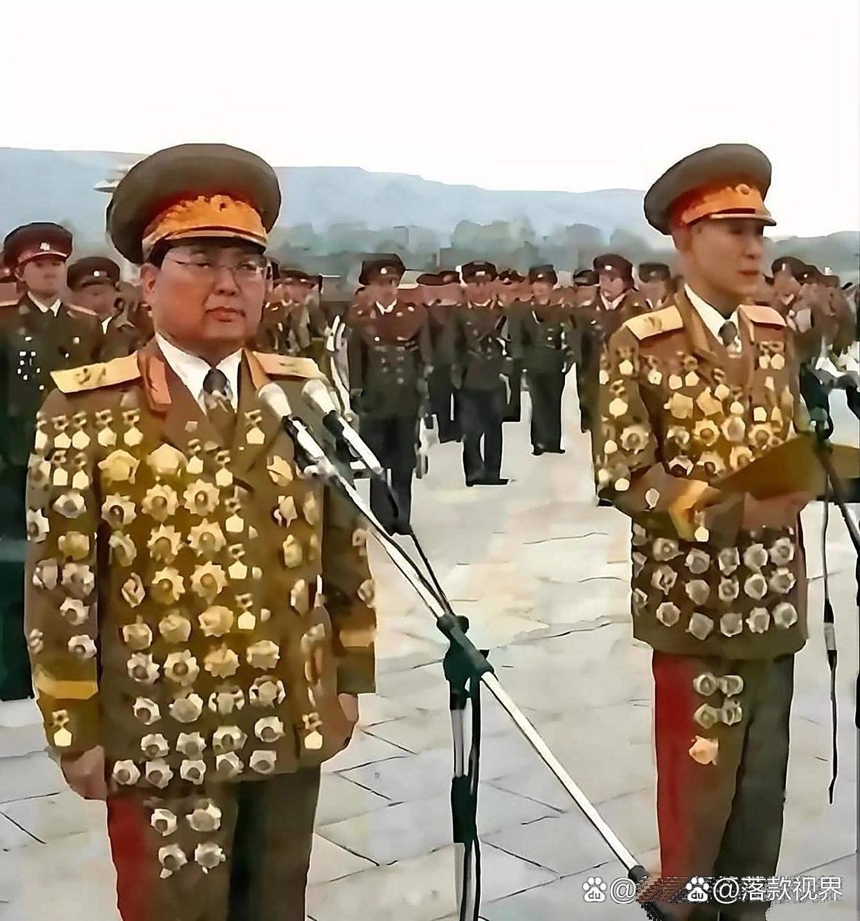 我滴个娘，这得做过多少的大事呀。[大笑]