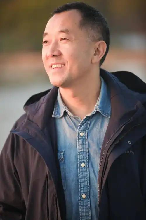 语出惊人！“清华硕士”毕业的县委书记陈行甲说：“贪官贪的钱，一个是养儿子，一个是