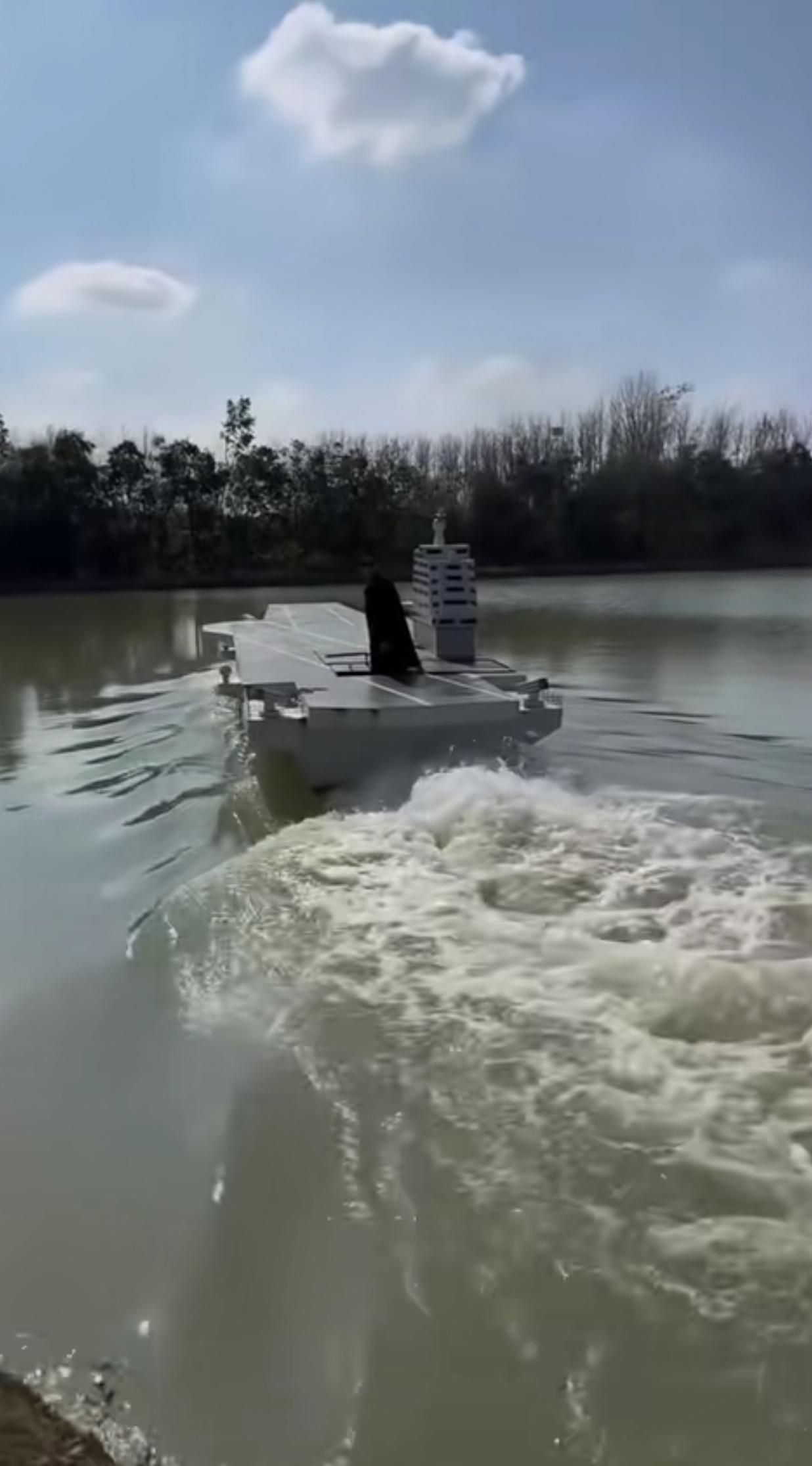 这是我们的第伍艘航母？这样的速度您觉得能满足实战需要吗？与美国“福特号”相比，